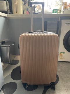 （分類：）位於 。 由 bb230429 提交（商品編號 1303975037，圖片 1）。簡介： 。