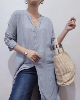 2 FOR 500 - UNIQUE STRIPES BUTTON DOWN LONG SLEEVES BLOUSE WITH SIDE SLIT LARGE 042401