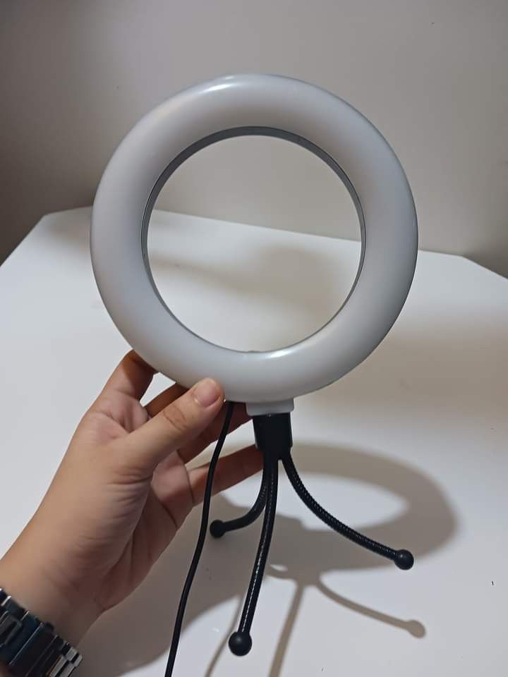 Affordable LED ring light, tested okay 👌 (Category: Lighting & Studio Equipment) located in Bulacan. Submitted by afford.japan (Listing ID 1303993611, Image 2). Description: Japan Surplus.