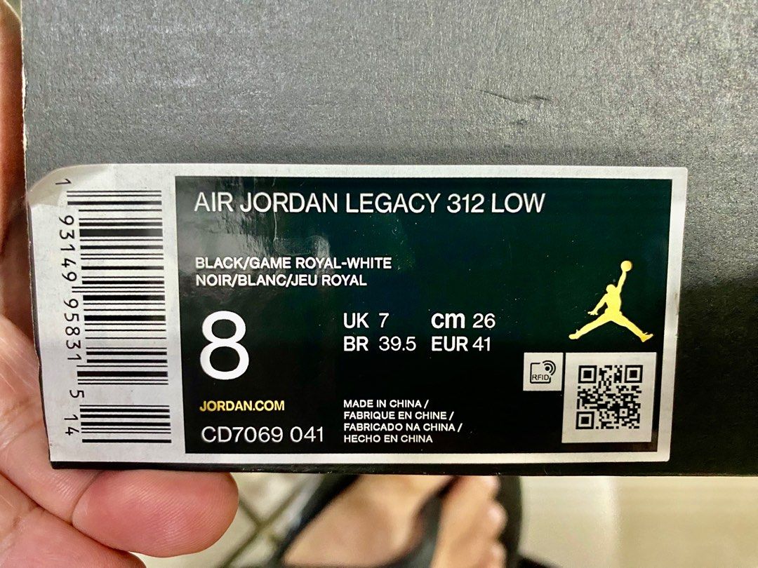 Air Jordan Legacy 312 low (Category: Sneakers) located in Pasig City. Submitted by buk0juice (Listing ID 1304067781, Image 3). Description: Authentic, bought from Nike Online shop. Used once, still looks and feels new. Item is in Mandaluyong but i can ship the item via LBC. WALANG ISSUE Size 8 mens.