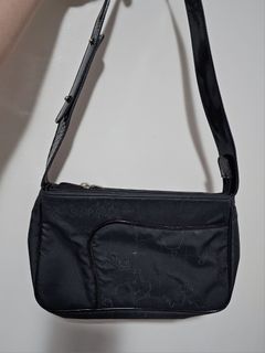 Alviero black shoulder bag