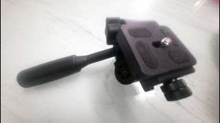 Andoer video camera mount 3 dimensional