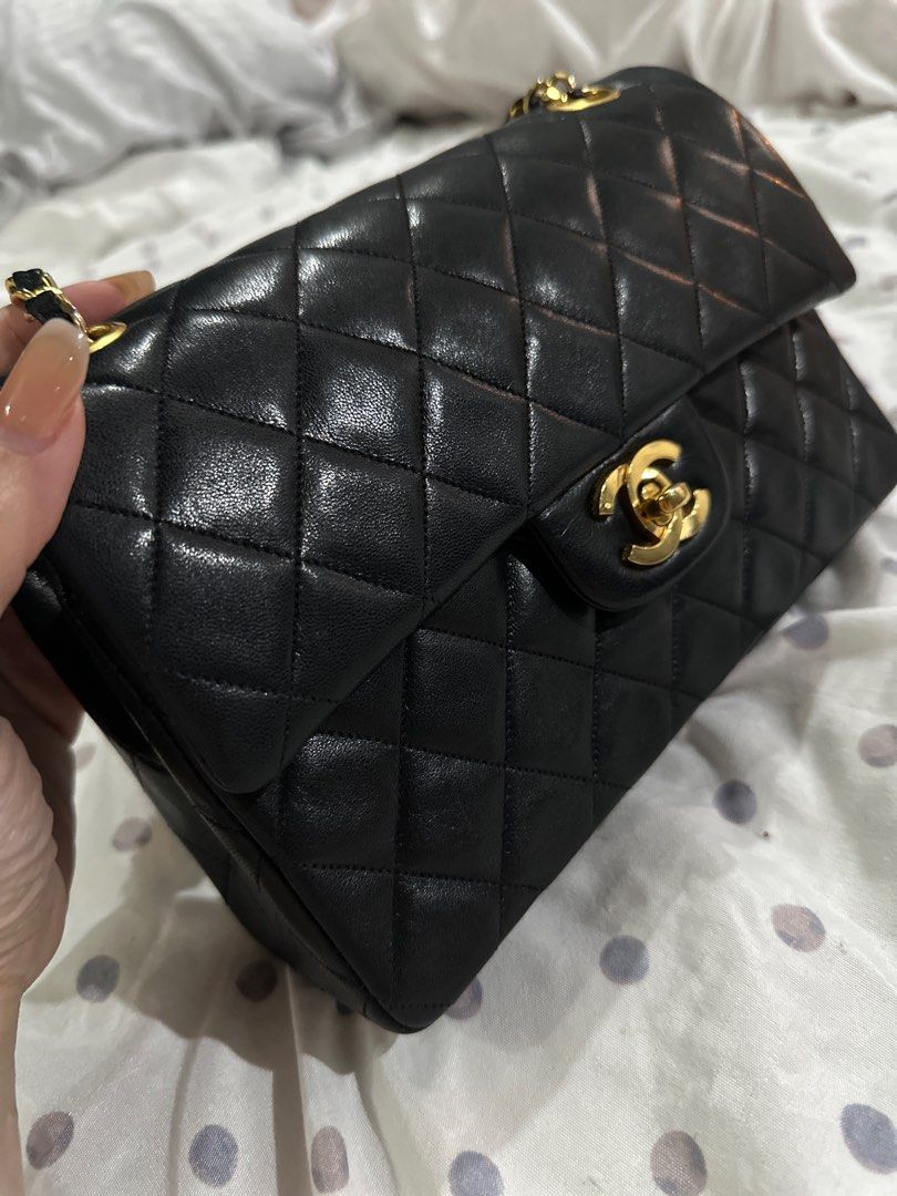authentic chanel double flap small 22" series 01 (Category: Luxury Bags & Wallets) located in Paranaque City. Submitted by jomaaaalones (Listing ID 1304001805, Image 1). Description: super rare chanel double flap lambskin- small series 01 -'85 in gold hardware 24k gold plated complete with card and holo in super good condition. One of the best and such a rare piece in the market and a gem. size 22' is so rare baby plus the condition is well kept 
