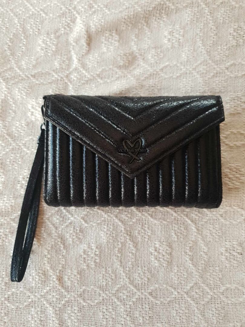 Authentic Victoria's Secret Black Wallet (Category: Wallets & Card holders) located in San Fernando. Submitted by gracefulfinds (Listing ID 1303929560, Image 1). Description: Item: Authentic Victoria's Secret Black Wallet Reason for selling: Declutter Flaws: None Payment methods: GCash / BPI Bank Transfer Delivery Options (to be shouldered by buyers): Within Pampanga area - via Lalamove Other provincial areas - via LBC (COP) To my dear buyers, So