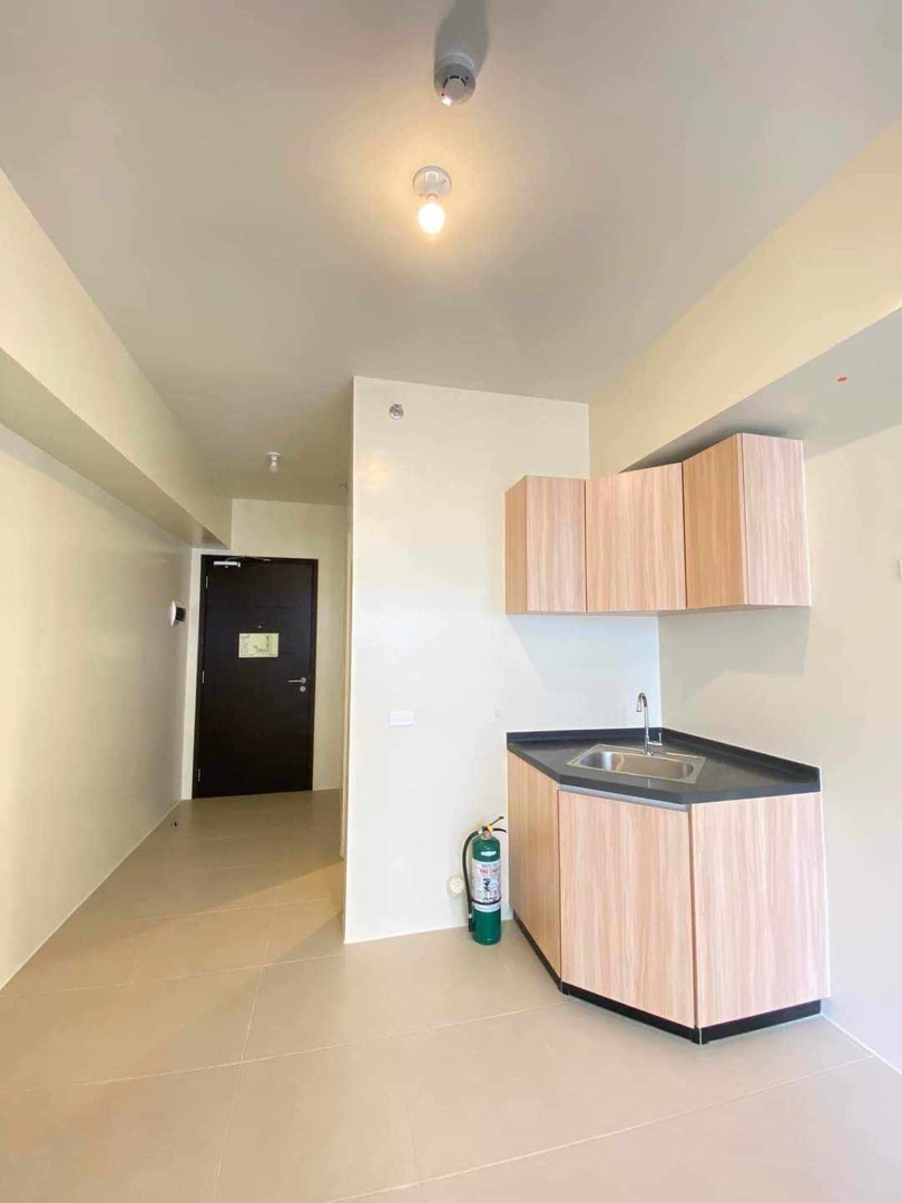 Avida Towers Sola Vertis North, Property, Rentals, Apartments & Condos