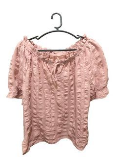 baby pink puff top