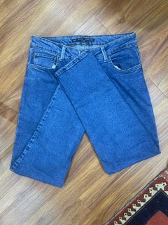(Category: ) located in . Submitted by privatelyselling (Listing ID 1304014575, Image 1). Description: .