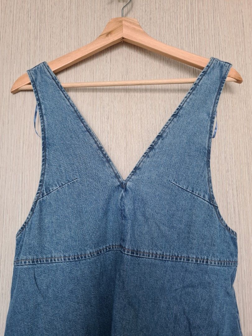 gu denim dress BN pinafore dress, Women's Fashion, Dresses & Sets, Dresses on Carousell Denim front zip dress Size:UK18/20 eos-sale-26-all Sage Green Dresses | Womens Denim Spaghetti Strap