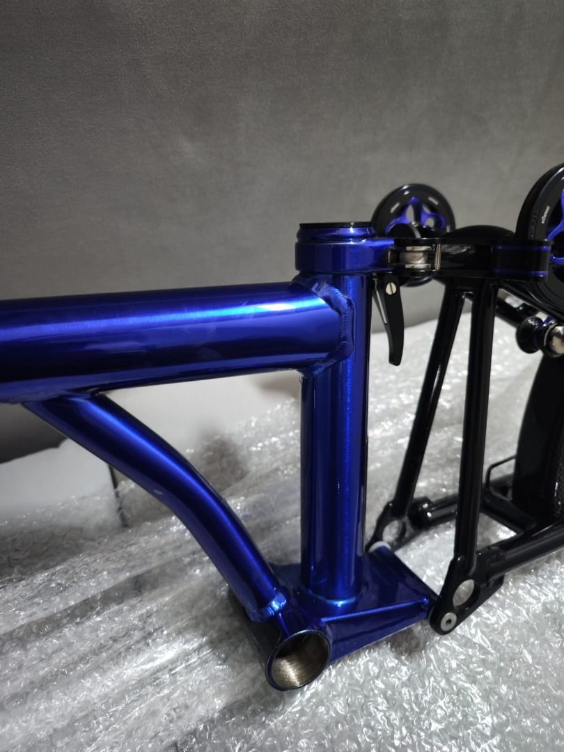 Brompton Limited Edition Blue Nickel Trifold body 125 Pieces