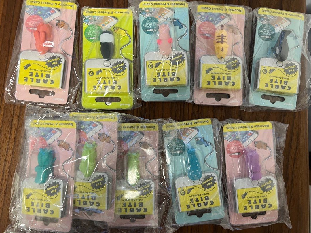 Cable bite多款 （分類：充電器及電線）位於 Hong Kong。 由 hangyodonbb 提交（商品編號 1304062104，圖片 1）。簡介： 全要$90 順豐到付。