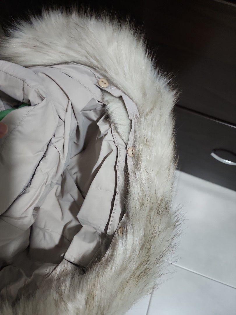 Winter Down Jacket (Category: Babies & Kids Fashion) located in Singapore. Submitted by juneree (Listing ID 1304000096, Image 6). Description: .