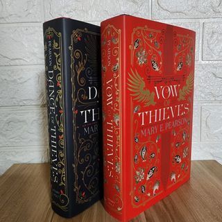 Dance of Thieves and Vow that of Thieves Hardcover
