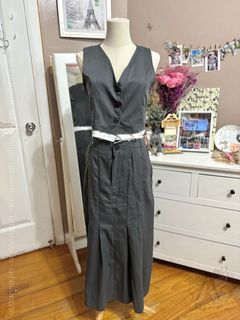 Dark gray vest and maxi skirt coordinates