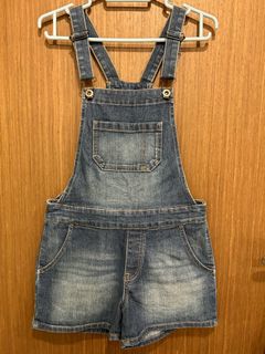 (Category: ) located in . Submitted by thelioncrochet (Listing ID 1303964240, Image 1). Description: .