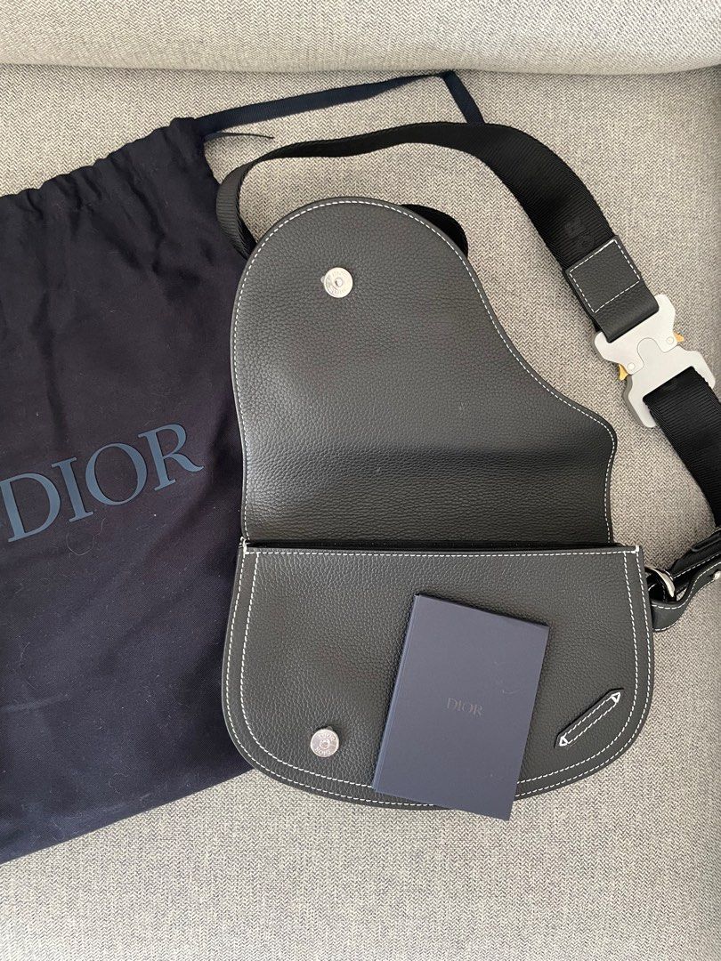 Dior saddle bag small (men) (Category: Luxury Bags & Wallets) located in Rizal. Submitted by rockythecat (Listing ID 1303965560, Image 2). Description: Almost new, tried once only. Bought in canada for 130k++.