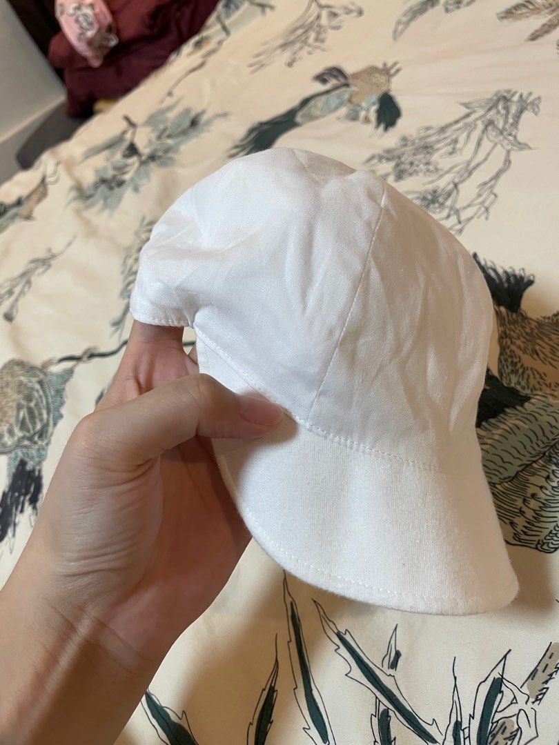 Enfant Cap/Hat (Category: Babies & Kids Fashion) located in Caloocan City. Submitted by gorgzel (Listing ID 1304049730, Image 2). Description: Enfant Cap/Hat unisex condition: 10/10 used only for baptism outgrown, decluttering.