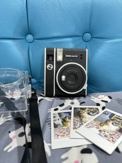 Fujifilm Instax Mini 40 Retro Instant Camera