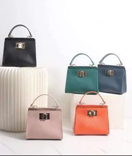 Furla “kelly” bags for pre-order