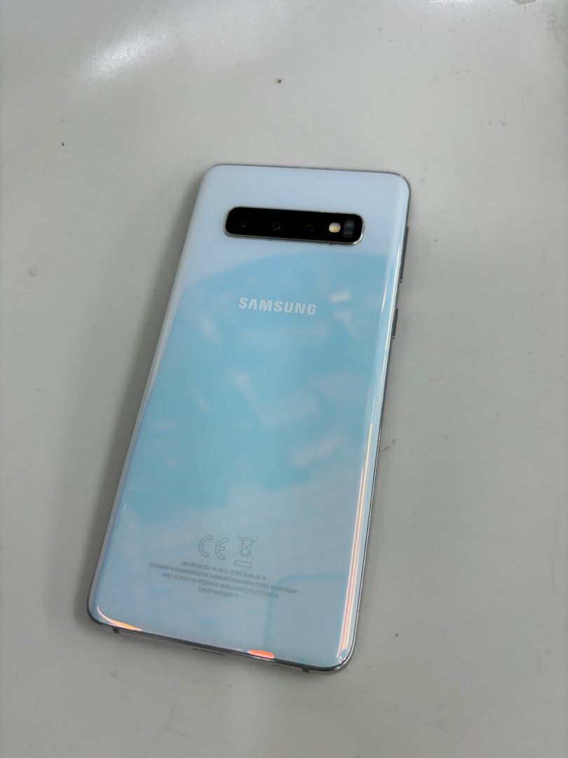 Galaxy S10 128gb 8g ram White (Category: Samsung) located in San Juan City. Submitted by AshleyandLynGeneralmerchandise (Listing ID 1304015939, Image 1). Description: We accept trade in Credit card / Home Credit Shipping Meet ups / Delivery Fb page: Ashley & Lyn.