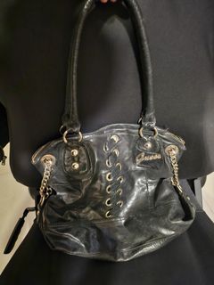 Guess shoulder bag genuine leather