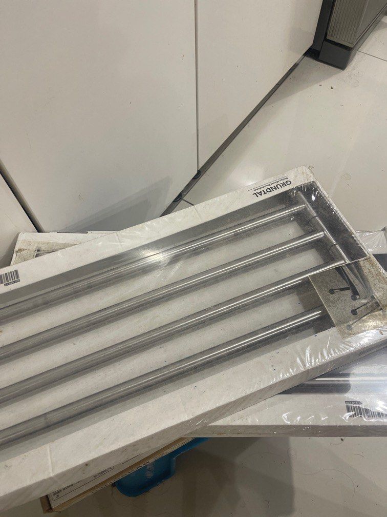 IKEA GRUNDTAL Towel rack