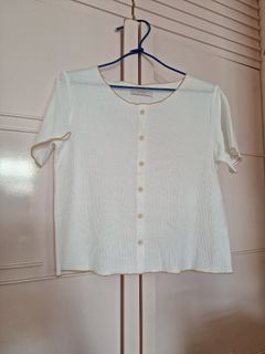 Intique白色上衣64239924104195110