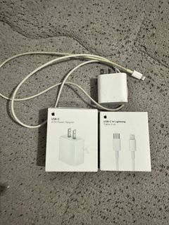 iPhone USB-C power adapter & lightning cable charger