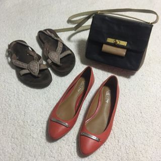 LAUREN RALPH LAUREN FLATS AND CLASSIC BOTTEGA SANDALS WITH FREE MARC BY MARC JACOBS SLING BAG