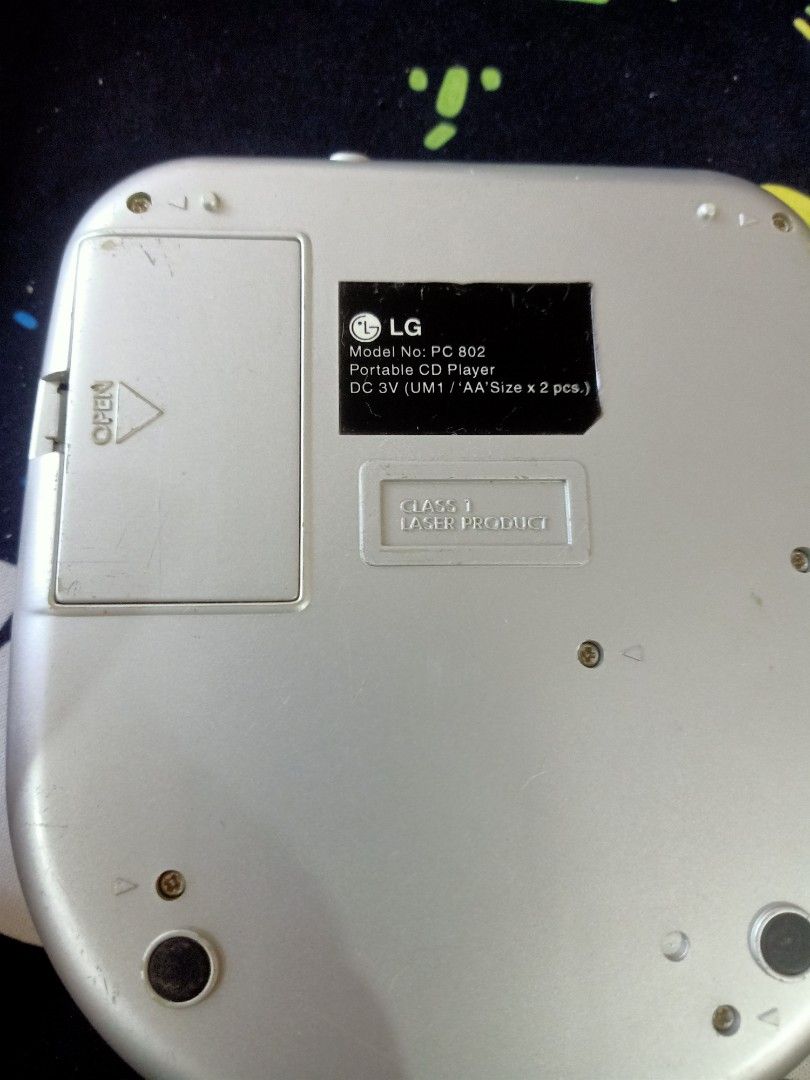 LG Cd player (Category: Portable Music Players) located in Las Pinas. Submitted by the_recycle_shop (Listing ID 1304004373, Image 2). Description: not working no power defective selling as is.