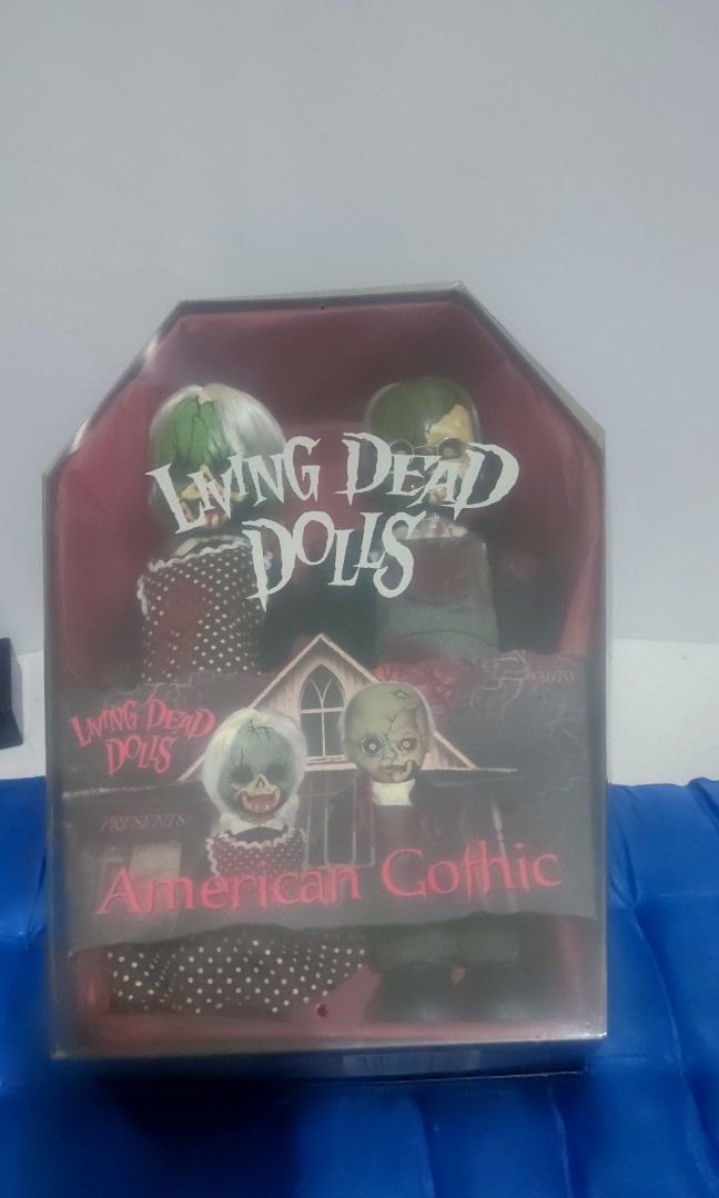 Poupée The Living Dead Dolls poupée M3GAN 25 cm Mezco Toys chez