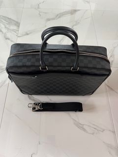 (Category: ) located in . Submitted by tiaolaogoods (Listing ID 1303918437, Image 1). Description: .