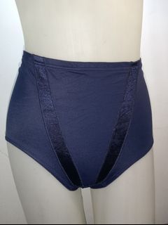M: MAIDENFORM blue shapewear tummy control