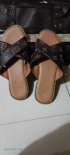 Michaela Sandals with box size 36