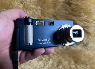 Minolta Dimage F200 Rare Digital Camera