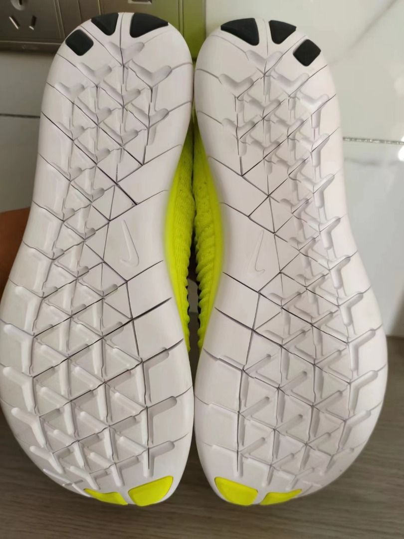 Nike free rn flyknit medal stand online