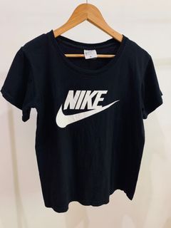 Nike Top Round Neck Shirt  Black Tshirt Medium