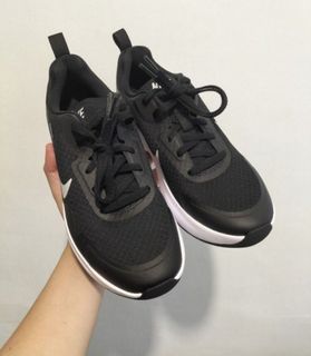 Nike Women's Wearallday Black Rubber Shoes