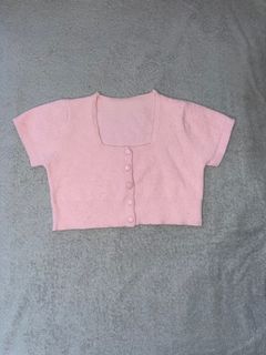 pink crop top w/ buttons