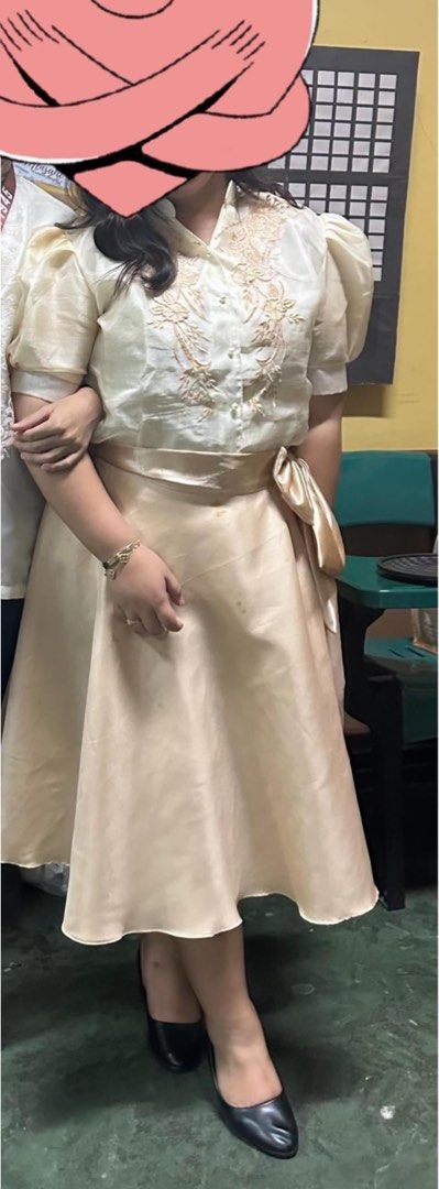 Plus Size Filipiniana Dress (Category: Dresses) located in Manila. Submitted by minnieeeeeeee09 (Listing ID 1304076169, Image 3). Description: Top is 2xl bottom is 1-2 xl no stains since it has already been washed may 500 security deposit you can buy the whole set for 3000.