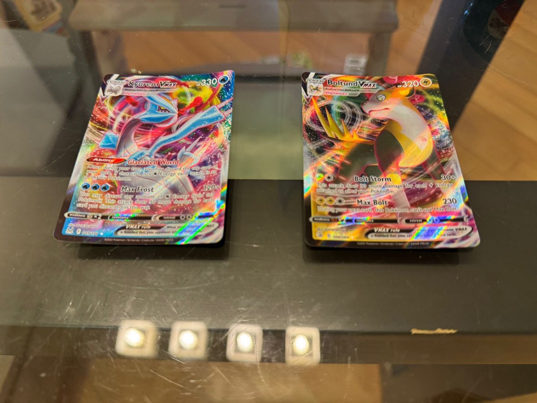 寵物小精靈Pokemon 寶可夢 Double Vmax combo, 興趣及遊戲, 玩具 & 遊戲類 - Carousell