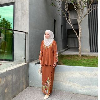 (Category: ) located in . Submitted by naddyali90 (Listing ID 1304011886, Image 1). Description: .