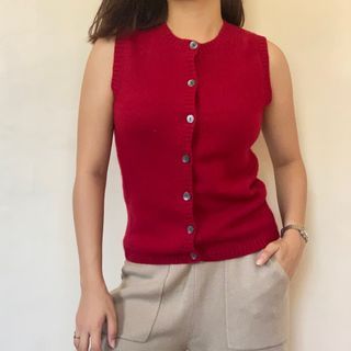 red knitted high quality sleeveless vest top