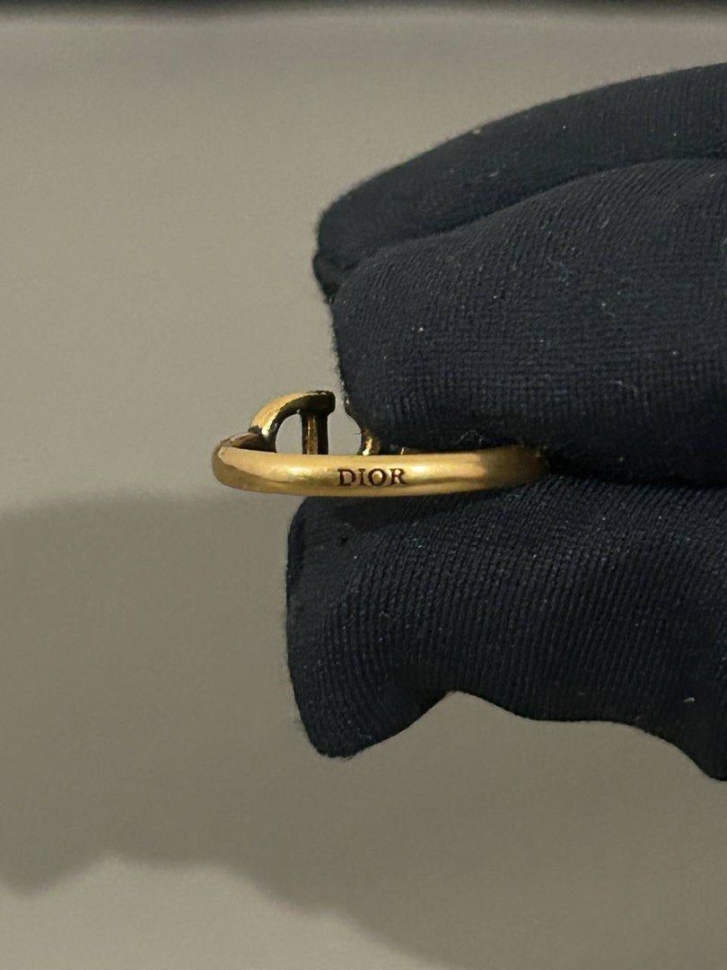 Lucky dior ring clearance