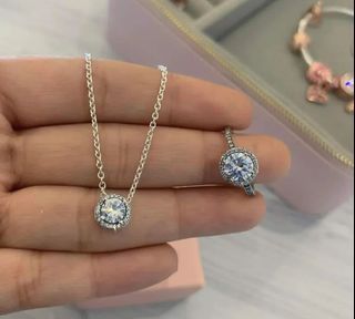 SALE PANDORA SPARKLING ROUND HALO NECKLACE and RING SET