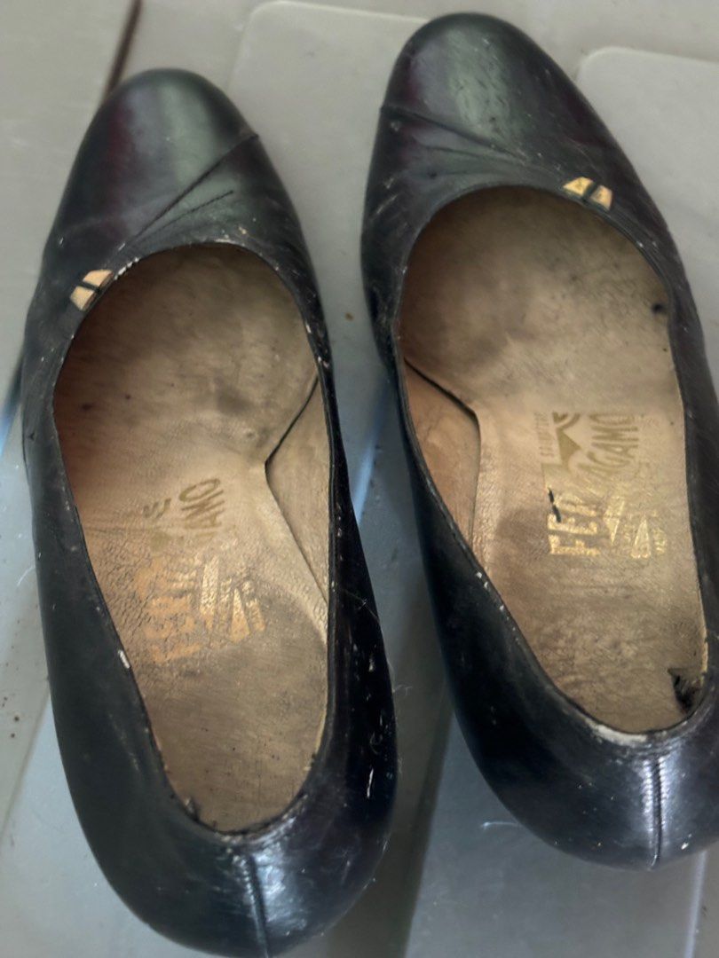 Salvatore Ferragamo (Category: Heels) located in Paranaque City. Submitted by ringringms (Listing ID 1304036631, Image 2). Description: Authentic Original Ferragamo Brown shoes. Flaws are seen on the pictures Size 6 narrow feet . Needs cleaning. Dirt is due to storage SF c/o the buyer .