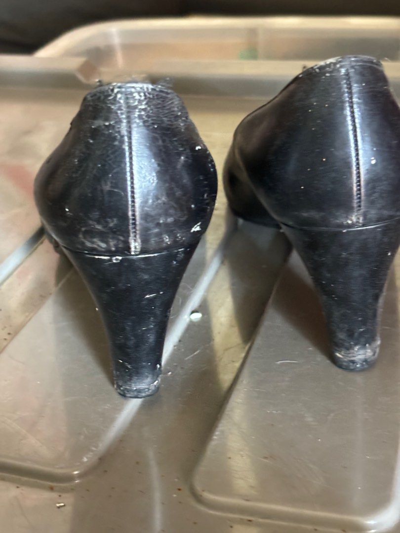 Salvatore Ferragamo (Category: Heels) located in Paranaque City. Submitted by ringringms (Listing ID 1304036631, Image 3). Description: Authentic Original Ferragamo Brown shoes. Flaws are seen on the pictures Size 6 narrow feet . Needs cleaning. Dirt is due to storage SF c/o the buyer .