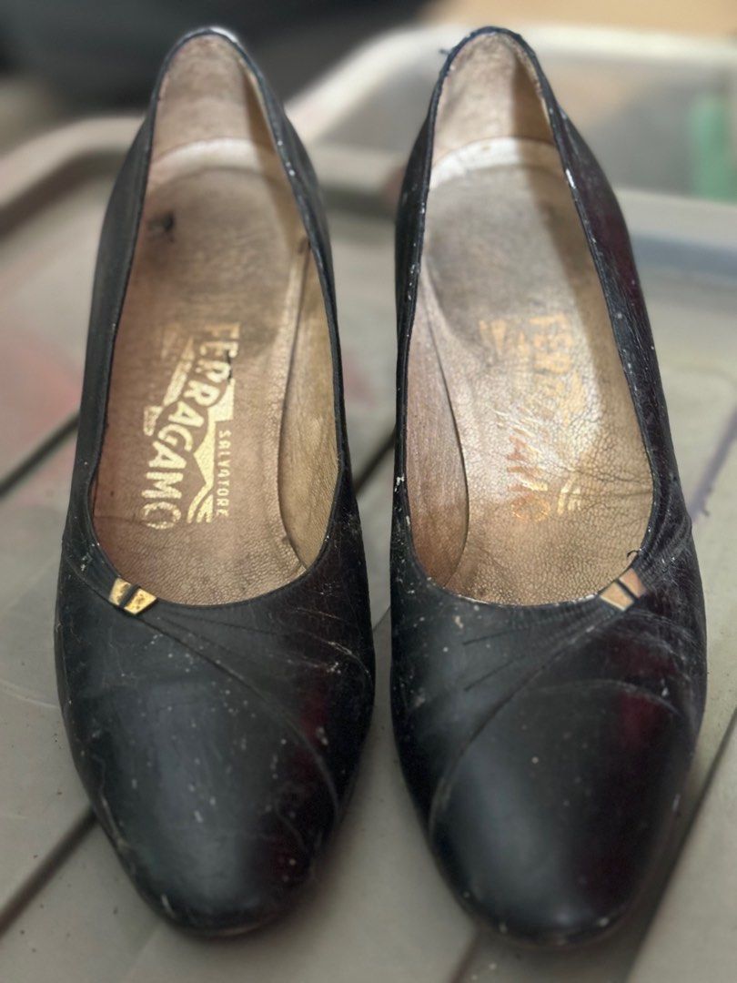 Salvatore Ferragamo (Category: Heels) located in Paranaque City. Submitted by ringringms (Listing ID 1304036631, Image 1). Description: Authentic Original Ferragamo Brown shoes. Flaws are seen on the pictures Size 6 narrow feet . Needs cleaning. Dirt is due to storage SF c/o the buyer .