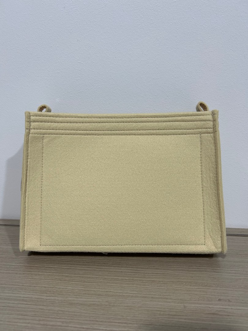 Samorga toiletry pouch 26 insert Women s Fashion Bags Wallets Purses Pouches on Carousell
