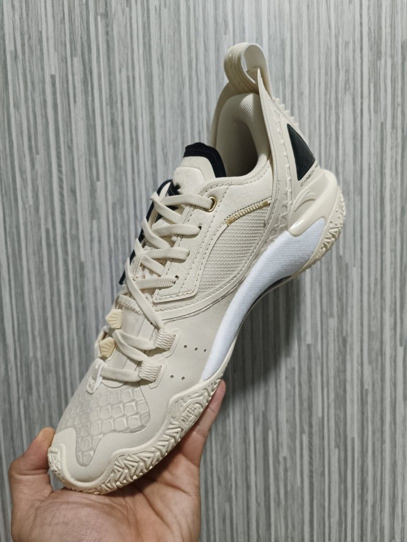 Kyrie 5 cw store