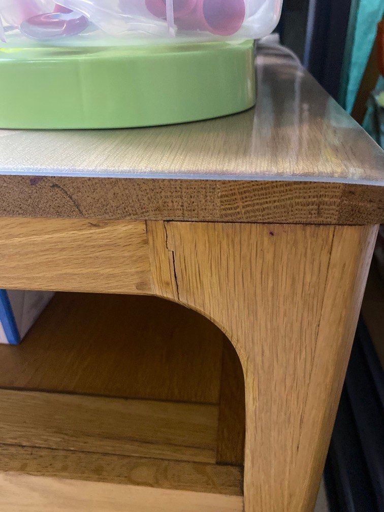 Solid wood tea table (Category: Tables & Sets) located in Singapore. Submitted by yee555 (Listing ID 1304034212, Image 2). Description: Solid wood tea table. .
